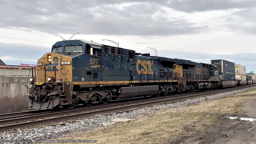 CSX 577 west on 1.